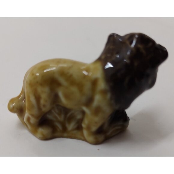 Vintage Wade England Lion Glazed Mini Figurine Ceramic Wade Whimsies - Picture 2 of 3